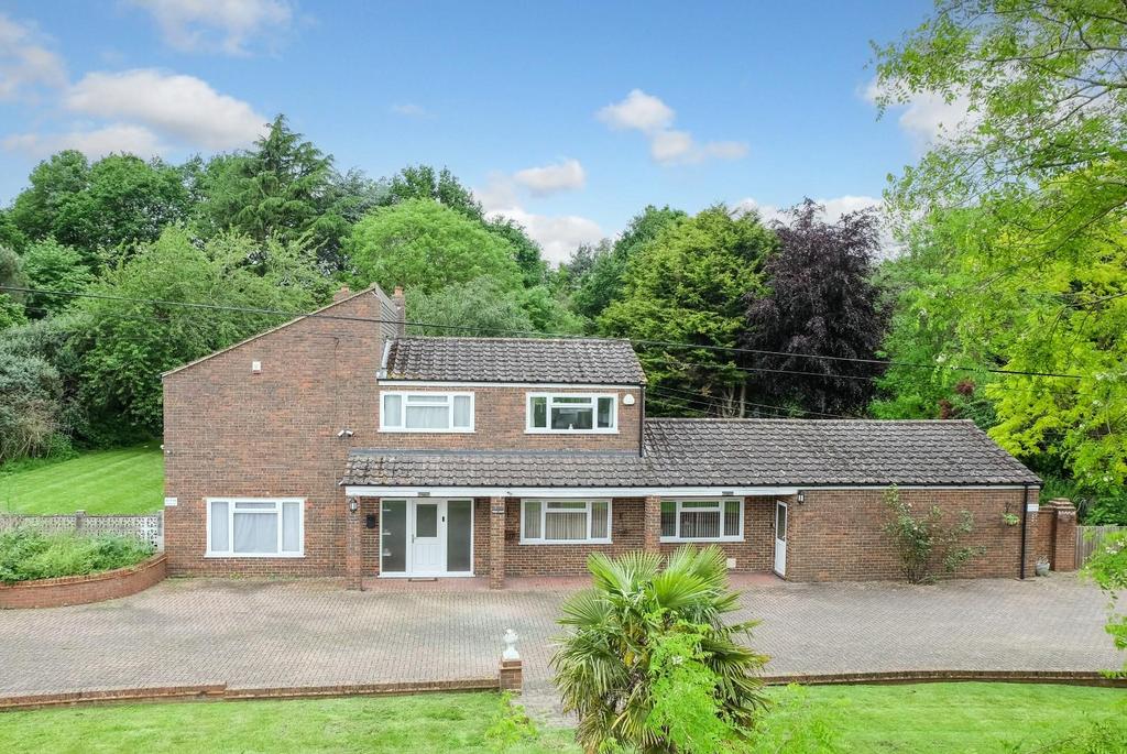 Button Street, Swanley 4 bed detached house for sale £1,000,000