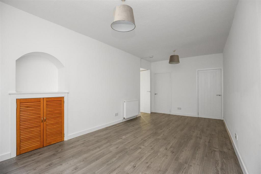 Flat 2 Keose Buildings 09.jpg