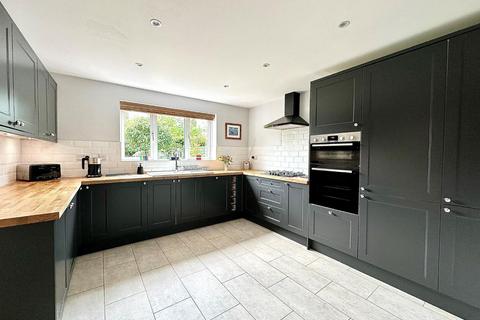 36 Samwell Way, Northampton, NN4 9QJ