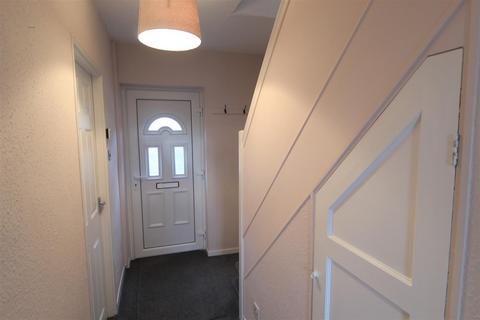 2 bedroom semi-detached house for sale, Daw Royds, Almondbury, Huddersfield. HD5 8ST