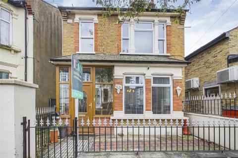 2 Dawlish Road, London, E10 6QD