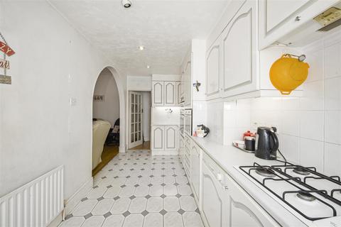 2 Dawlish Road, London, E10 6QD