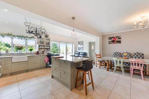78 Merland Rise, Epsom, KT18 5RW