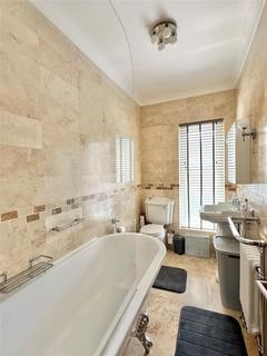 125 Buxton Road, Disley, Stockport, SK12 2HA