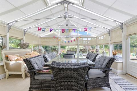 Blue Pines Boxhill Road, Tadworth, KT20 7JN