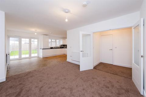 1 bedroom property to rent, Mahlon Avenue, Ruislip