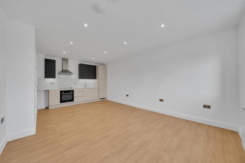 1 bedroom flat to rent, 63 Croydon Road