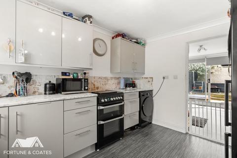52 Lower Meadow, Harlow, CM18 7RE
