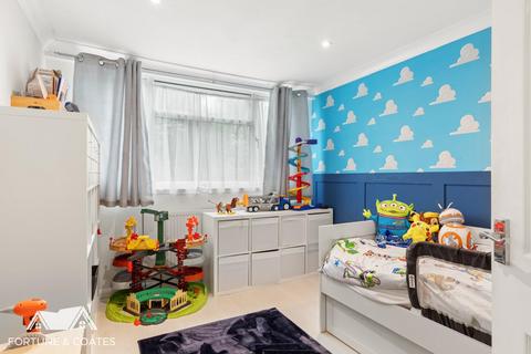 52 Lower Meadow, Harlow, CM18 7RE