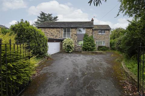 4 bedroom detached house for sale, Lascelles Hall Road, Kirkheaton