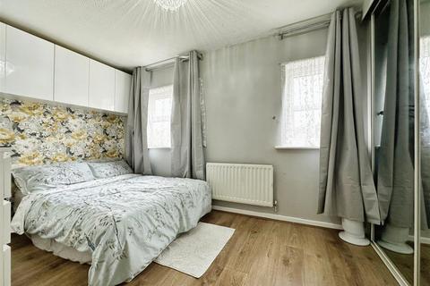 42 Bridgegate Drive, Hull, HU9 1SY