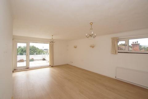 3 bedroom apartment for sale, Park Avenue, Eastbourne BN22