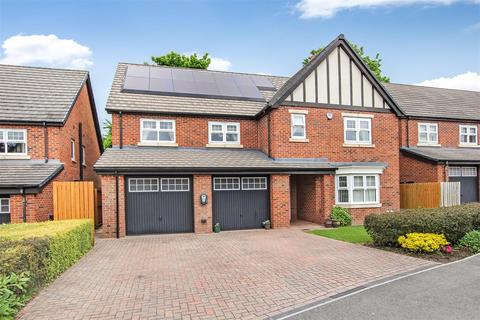 5 bedroom detached house for sale, Oak Mount Court, Northallerton