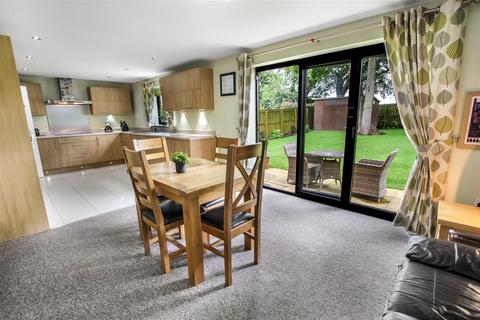 5 bedroom detached house for sale, Oak Mount Court, Northallerton