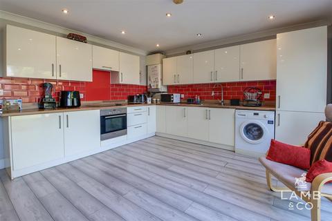 4 bedroom semi-detached house for sale, The Green, Clacton-On-Sea CO16