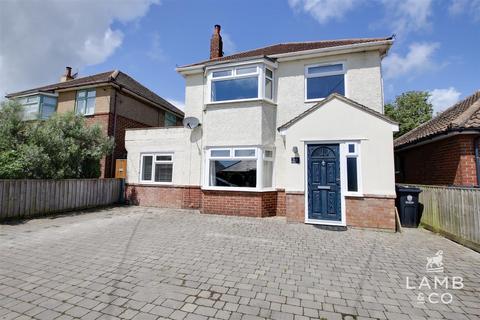 3 bedroom detached house for sale, Mayes Lane, Harwich CO12