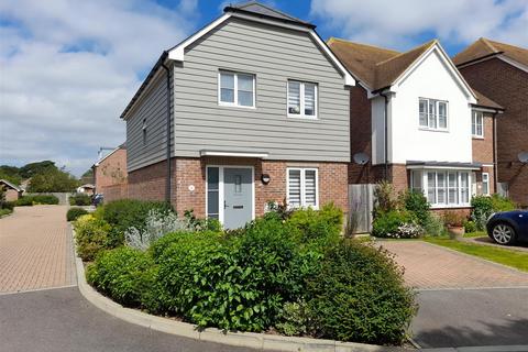 3 bedroom detached house for sale, Kings Close, Yapton
