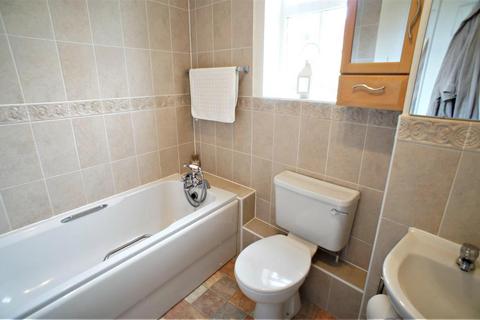 2 bedroom house to rent, Queen Mary Court, Waltham Abbey