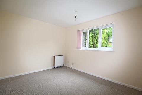 1 bedroom apartment to rent, Hazelcroft, Bradford