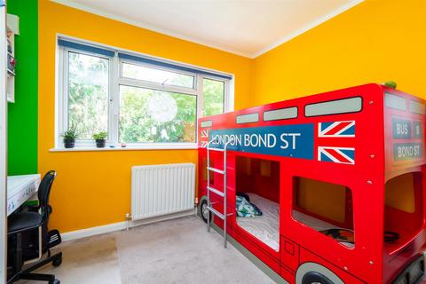8a Wrythe Lane, Carshalton, SM5 2RN