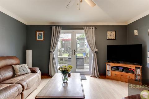 126 Bradley View, Holywell Green, Halifax, HX4 9EA