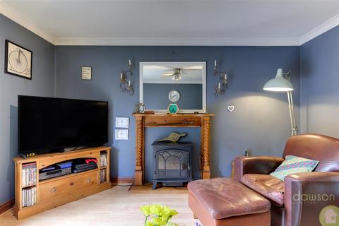 126 Bradley View, Holywell Green, Halifax, HX4 9EA
