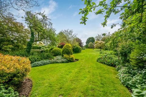 6 bedroom detached house for sale, The Saddlers, Church Street, Kilham, Driffield, YO25 4RG