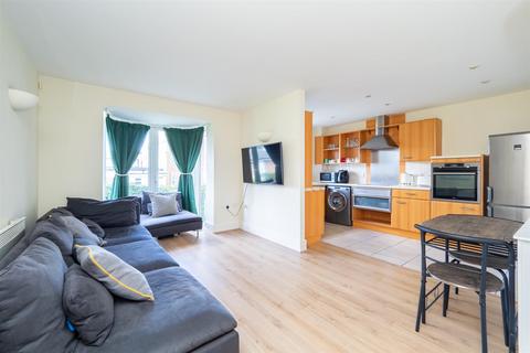 2 bedroom flat for sale, 19 Lind Road, Sutton