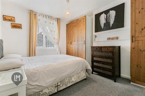 2 bedroom flat for sale, Merton Road, London