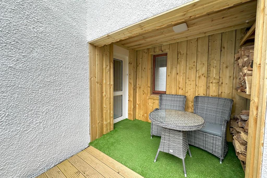 OPEN PORCH &amp; HALL