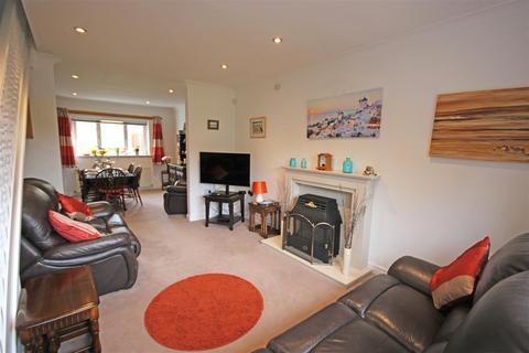 3 bedroom detached house for sale, Lindwell, Greetland HX4