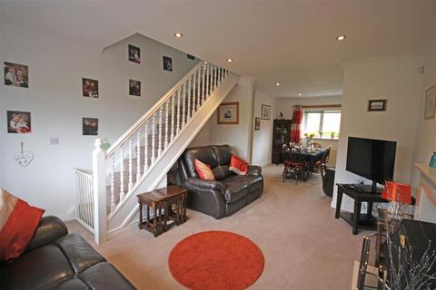 36 Lindwell, Greetland, Halifax, HX4 8HH