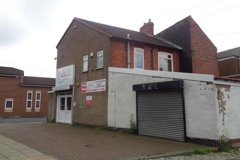 Retail property (high street) to rent, Thompson Street East, Darlington