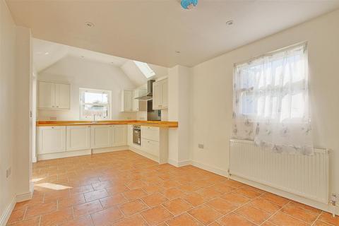 4 bedroom end of terrace house to rent, Ainsworth Street, Cambridge