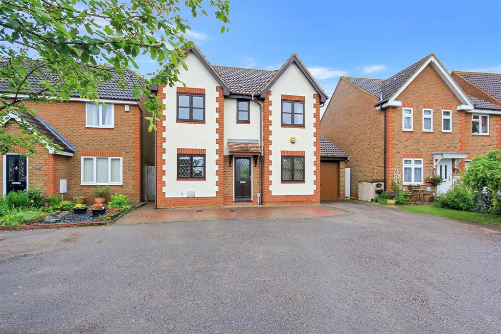 Magnolia Drive, Rushden NN10 4 bed detached house for sale £350,000