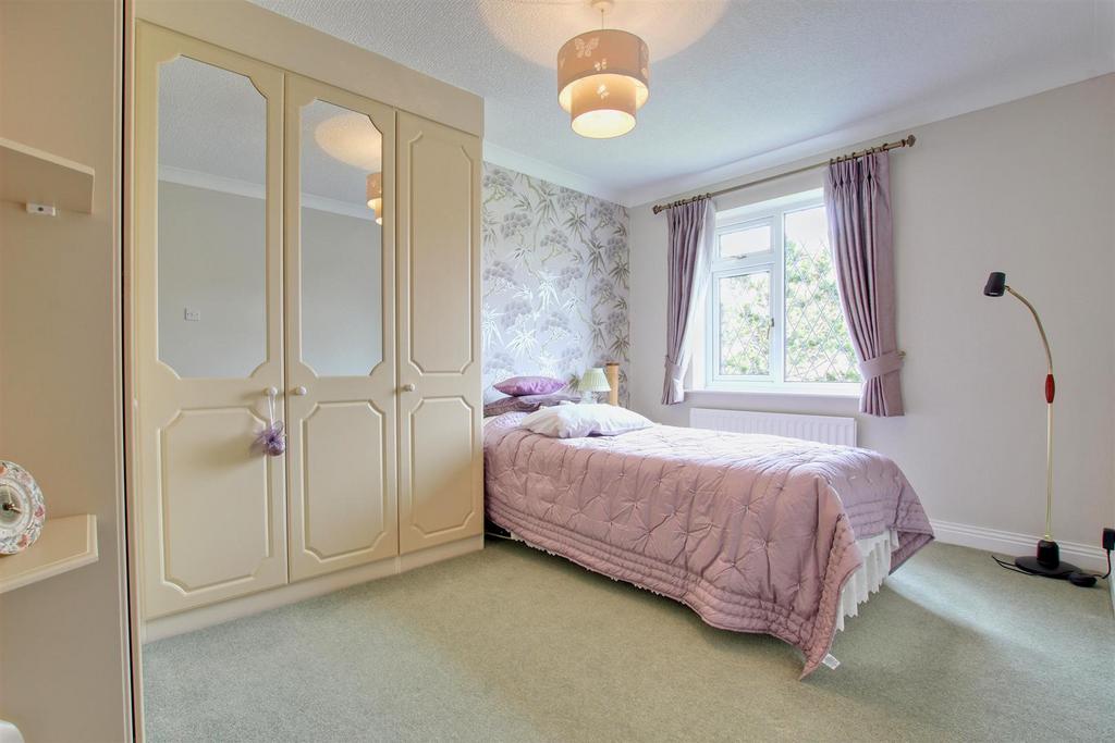 Bedroom 2 (rear)