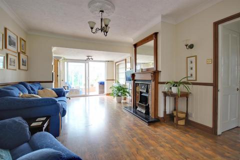 6 Rowley Road, Little Weighton, Cottingham, HU20 3XQ