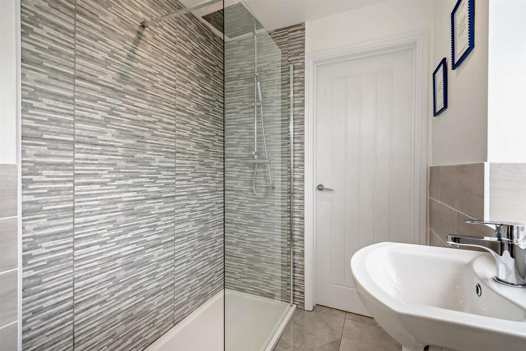 Shower Room/Utility