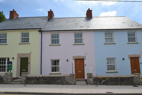 3 bedroom terraced house to rent, St Davids Court, Laleston, Bridgend, Bridgend County Borough, CF32 0HL.