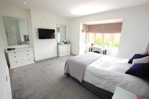 4 bedroom detached house for sale, Tollgate Road, Colney Heath, St Albans