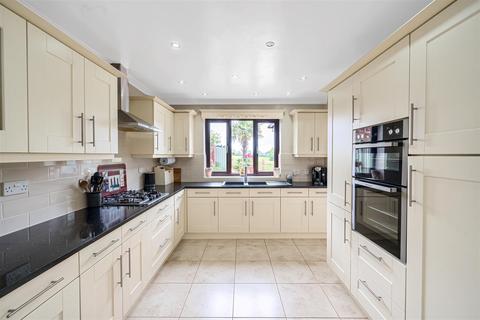 4 bedroom semi-detached house for sale, Rudgewood, Studley, Calne