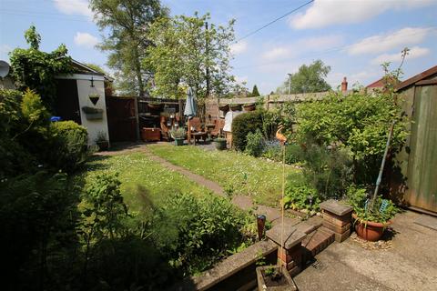 3 bedroom end of terrace house for sale, Milton Road, Salisbury