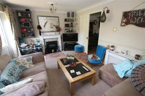 3 bedroom end of terrace house for sale, Milton Road, Salisbury