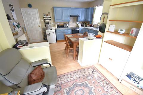 3 bedroom detached bungalow for sale, Beach Road, Severn Beach