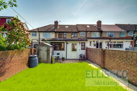 5 bedroom terraced house to rent, Mornington Road, Greenford, UB6