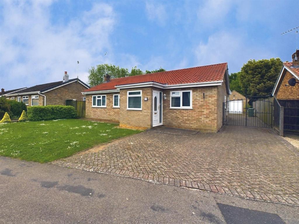 Lavender Grove, Toftwood, Dereham 4 bed detached bungalow for sale £