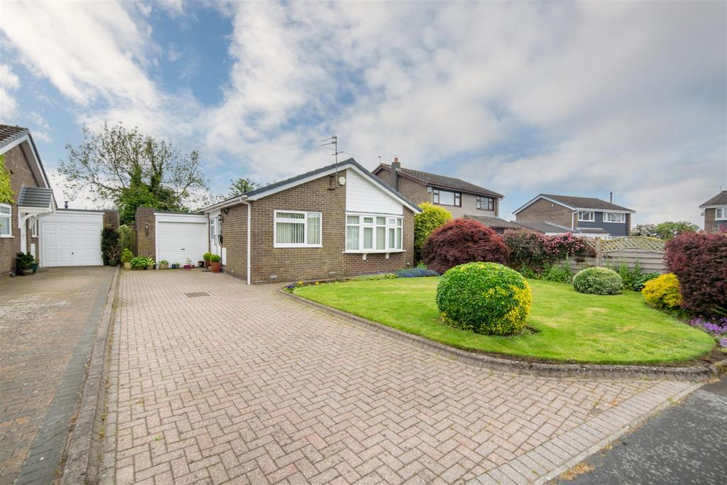 Bracken Close, Dinnington, NE13 2 bed detached bungalow for sale £299,950