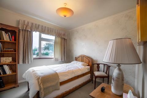 8 Bracken Close, Dinnington, Newcastle Upon Tyne, NE13 7LY