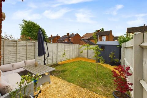 26 Lysons Avenue, Gloucester, GL1 5QF