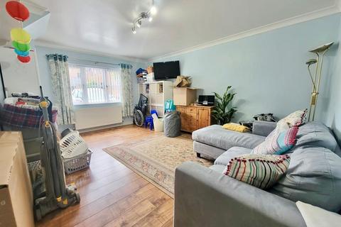 23 Castle Park, Aldbrough, Hull, HU11 4RG